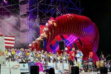 Actuación de la murga teldense Los Nietos de SaryManchez en la segunda fase del concurso carnavalero de la capital grancanaria/FJS Fotografía y TA.